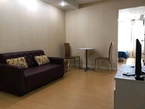 living room of Zenith Place Sukhumvit