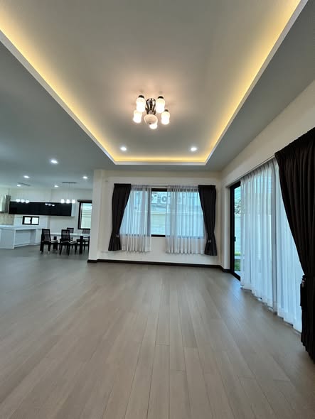 บ้านกลางเมือง ลาดพร้าว 101 สเตชั่น