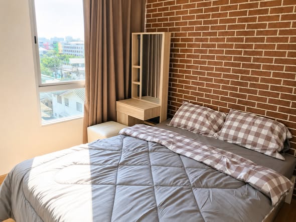 bedroom of โอกาส สุขุมวิท 105 (OKAS Sukhumvit 105)
