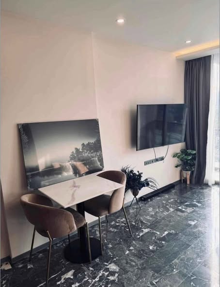 living room and room interior of 168 Sukhumvit 36
