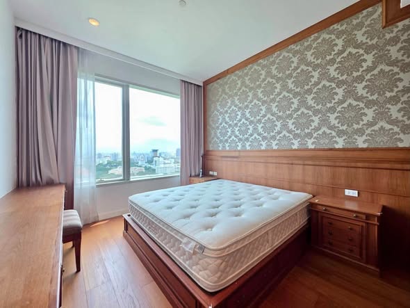 bedroom of 185 Rajadamri