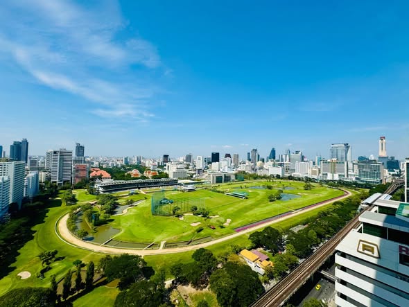 185 Rajadamri