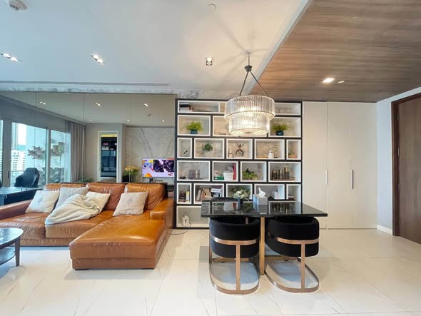 living room of 185 Rajadamri