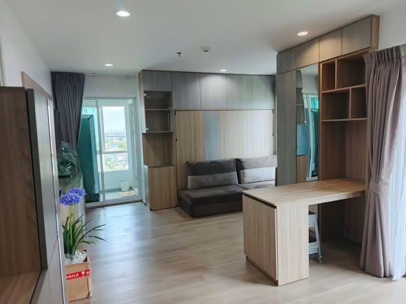 room interior of คอนโด รีเจ้นท์โฮม บางซ่อน เฟส 28 (C)
