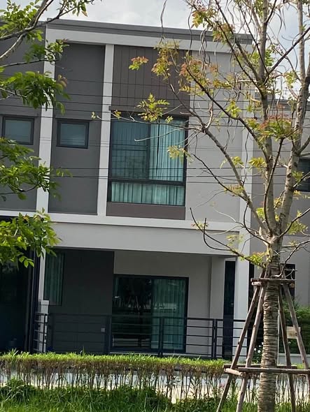 พลีโน่ สุขุมวิท-บางนา 3 Pleno Sukhumvit-Bangna 3