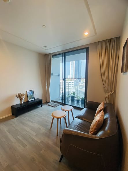 living room of 333 Riverside