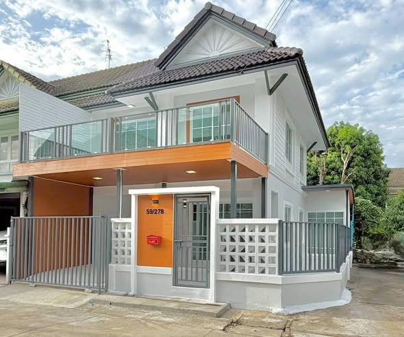 ร้านบ้านหัวมุม รัชดาซอย3(Baan hua mum ratchada soi3)
