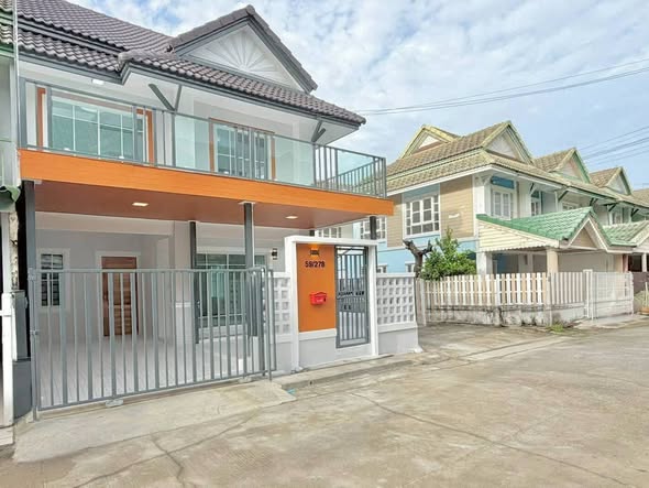 ร้านบ้านหัวมุม รัชดาซอย3(Baan hua mum ratchada soi3)