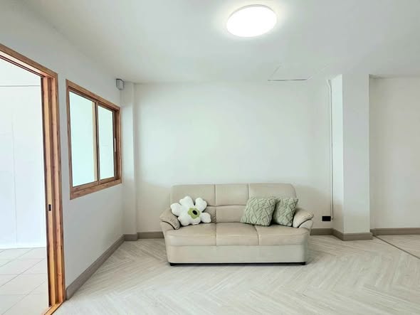 living room and room interior of ทาวน์โฮมแฝด4ชั้น
