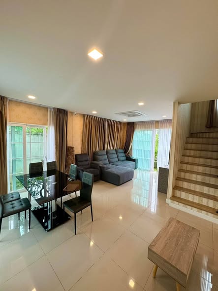 living room of เพรสทีจ ฟิวเจอร์ – รังสิต
