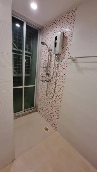 bathroom of ดิ ไอริส (พระราม9 – ศรีนครินทร์)