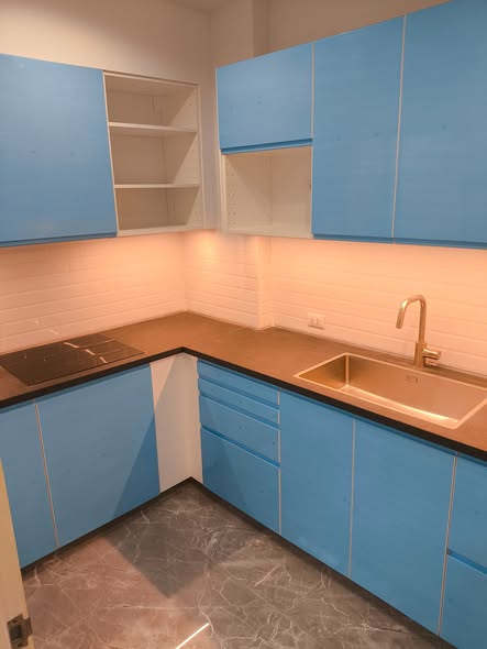 kitchen of บ้านกลางเมือง ถ.พระราม 9-ลาดพร้าว