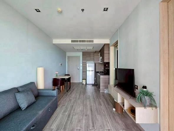 bedroom and living room of AERAS Beachfront Condominium Jomtien Pattaya
