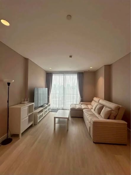 living room of Aguston Sukhumvit 22
