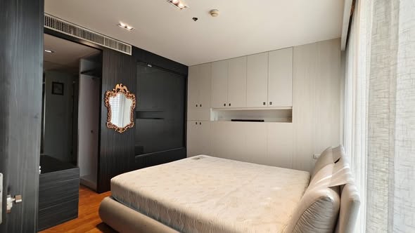 bedroom and room interior of Amanta Lumphini
