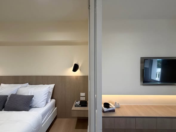 bedroom and room interior of Angket Pavilion