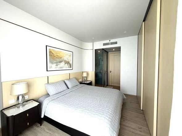 bedroom of AROM WONGAMAT