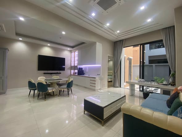living room of อาร์เทล เอกมัย-รามอินทรา | Artale Ekkamai-Ramintra