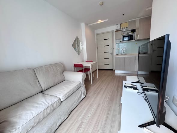 bedroom and living room of Artemis Sukhumvit 77