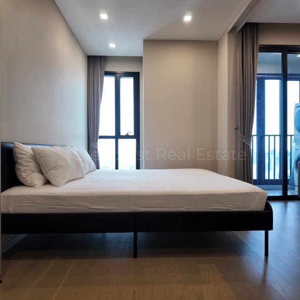 bedroom of Ashton Asoke
