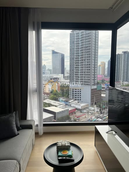 bedroom and living room of Ashton Asoke