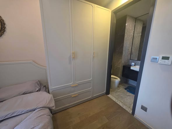 bedroom and room interior of Ashton Asoke
