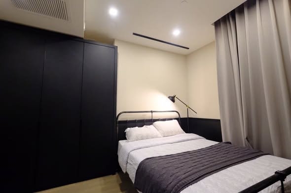 bedroom and room interior of Ashton Asoke