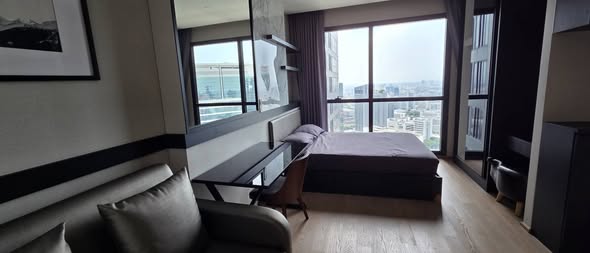 bedroom of Ashton Chula-Silom