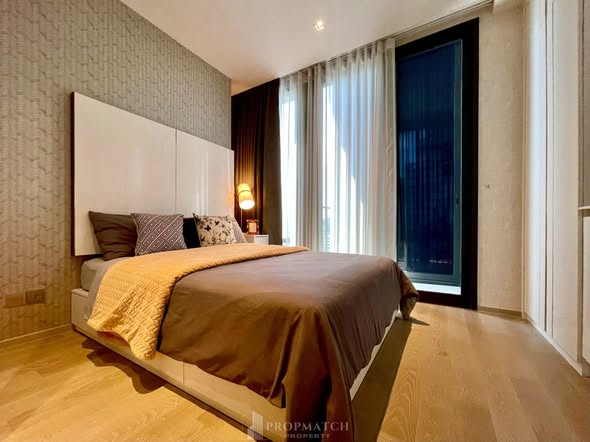 bedroom of Ashton Silom