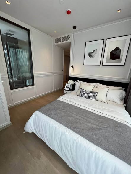 bedroom of Ashton Silom