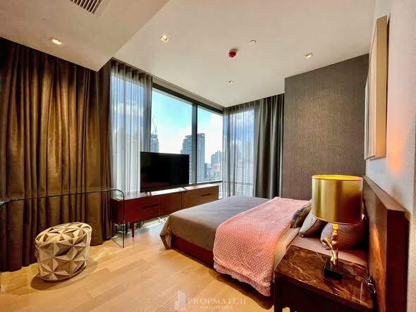 bedroom of Ashton Silom