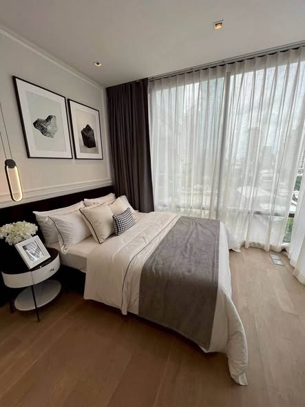 bedroom of Ashton Silom