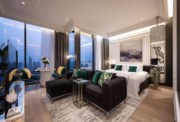 bedroom and living room of Ashton Silom