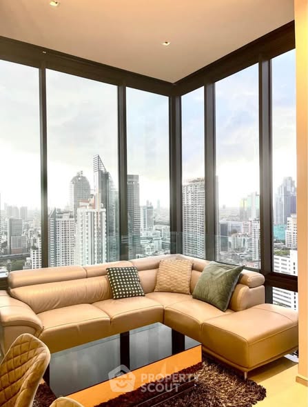 living room of Ashton Silom