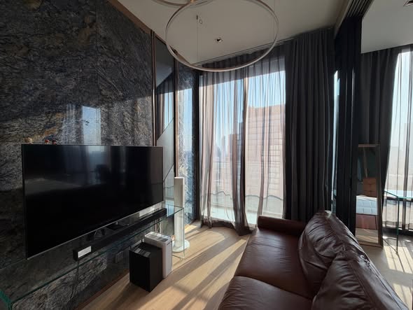 living room of Ashton Silom