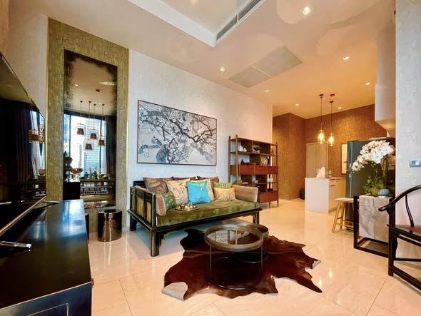 living room of Ashton Silom