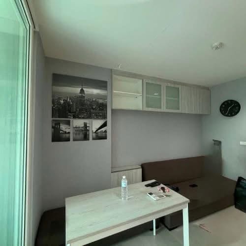room interior of Aspire Erawan Tower B