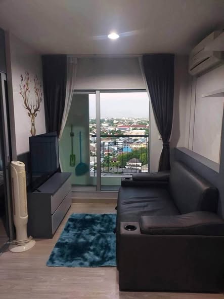 bedroom and living room of Aspire Ngamwongwan