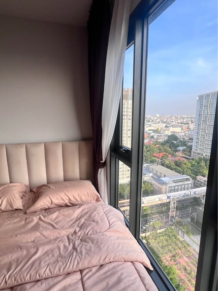 bedroom of Aspire Onnut Station
