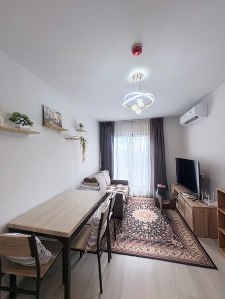 living room of Aspire Onnut Station