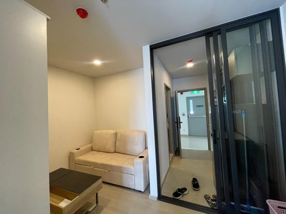 room interior of Aspire Onnut Station