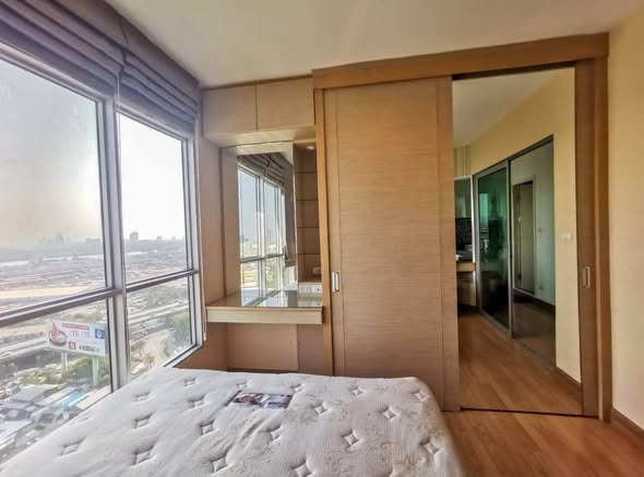 bedroom of Aspire Rama 4