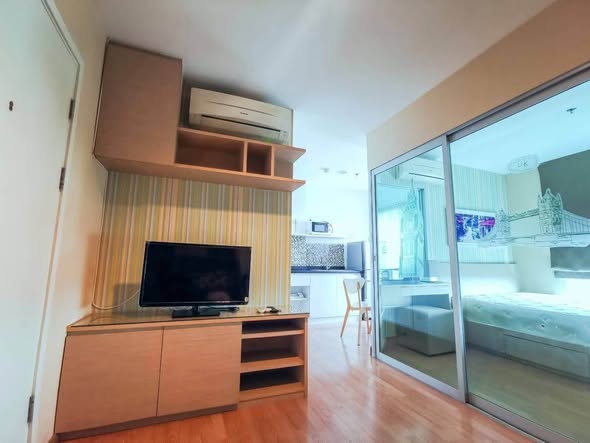 bedroom and room interior of Aspire Rama 4