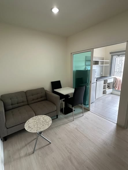 room interior of Aspire Sathorn – Tha Phra