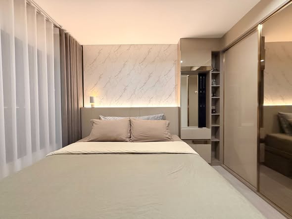 bedroom and room interior of Aspire Sathorn-Ratchaphruek