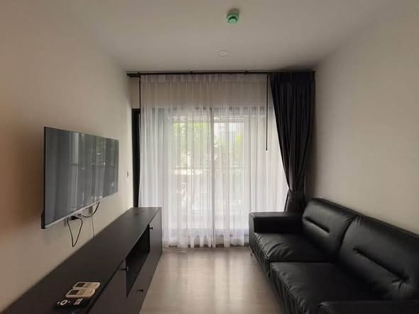 living room and room interior of Aspire Sukhumvit-On Nut