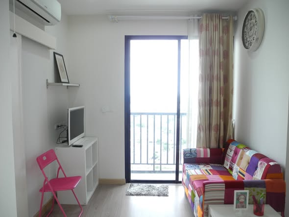bedroom and living room of Astro