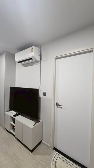 room interior and bathroom of Atmoz Oasis Onnut