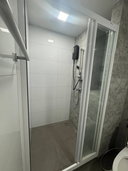 room interior and bathroom of Atmoz Oasis Onnut
