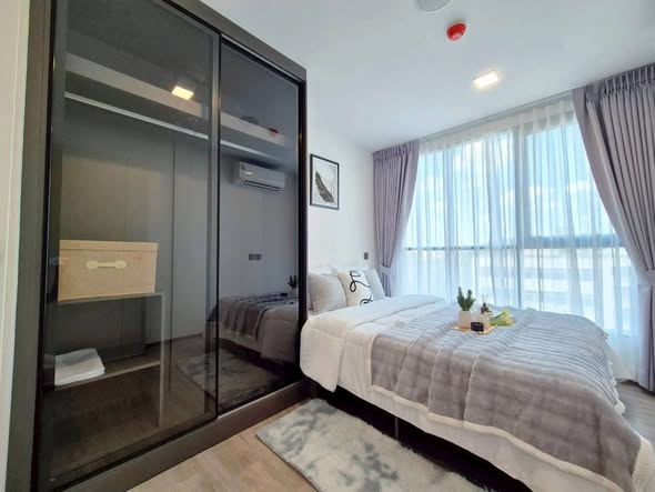 bedroom and room interior of Atmoz Palacio Ladprao Wanghin | แอทโมซ พาลาซิโอ ลาดพร้าว วังหิน